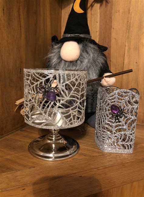 Soap holder for bath and body witch hand soap